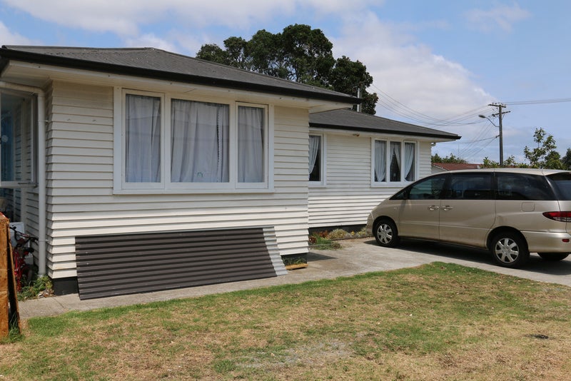 4 Golf Avenue, Otahuhu, Auckland - Carousel 2