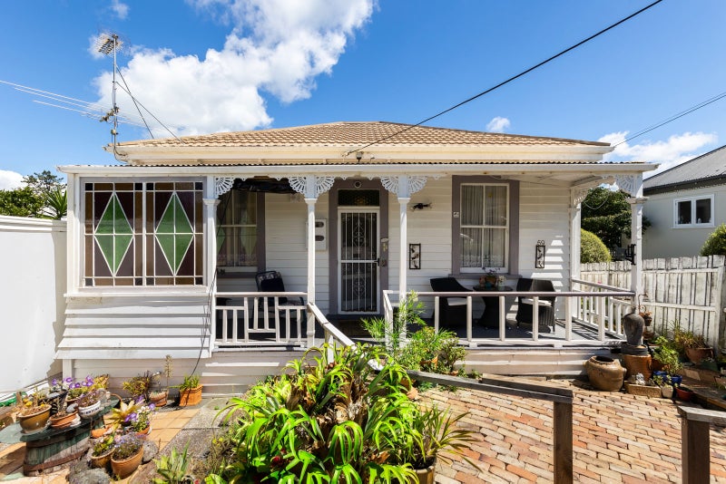 3/57 Rawene Road, Birkenhead, Auckland - Carousel 1