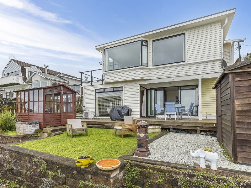3 View Road, Houghton Bay, Wellington - Carousel 1