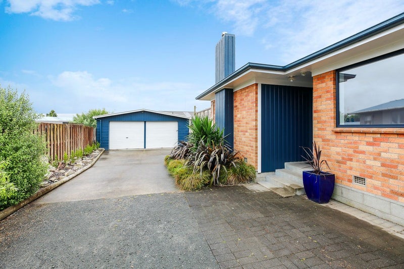 84 Saxbys Road, Deanwell, Hamilton - Carousel 2