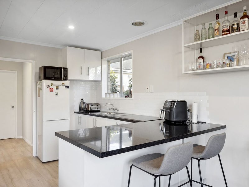 41B Helena Street, Forbury, Dunedin - Carousel 1