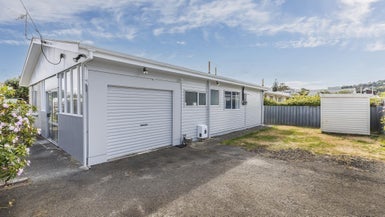 437A Broadway, Miramar, Wellington - Carousel 1