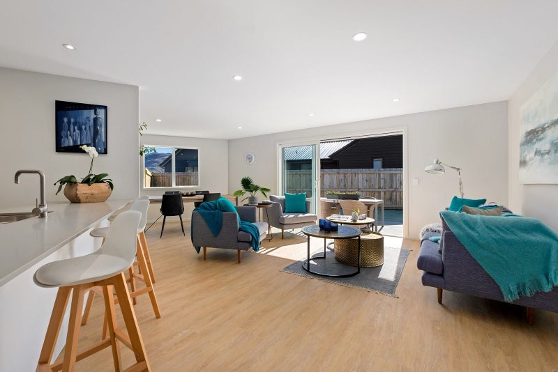 17 Toni's TCE, LOWER SHOTOVER, QUEENSTOWN - Carousel 1