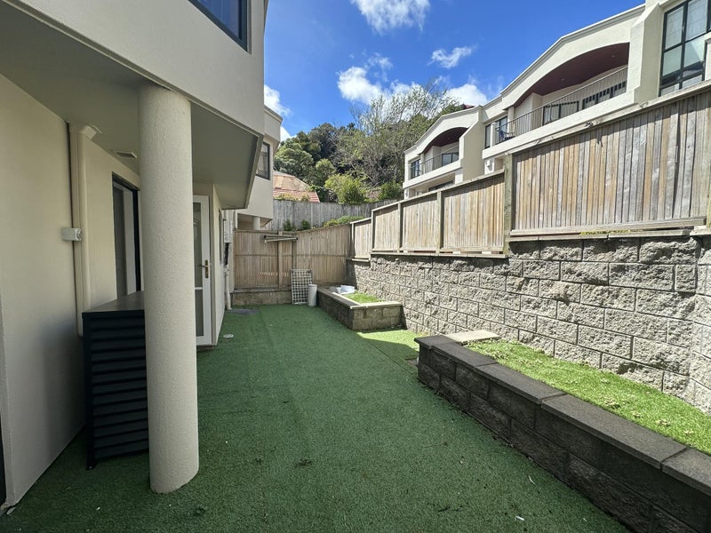 5/22 Oriental Terrace, Oriental Bay, Wellington - Carousel 14