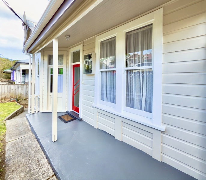 192 Hanson Street, Newtown, Wellington - Carousel 2