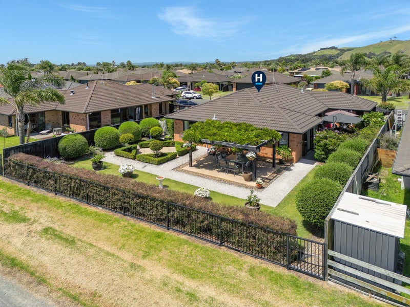 46 Carrington Drive, Papamoa Beach, Papamoa - Carousel 2