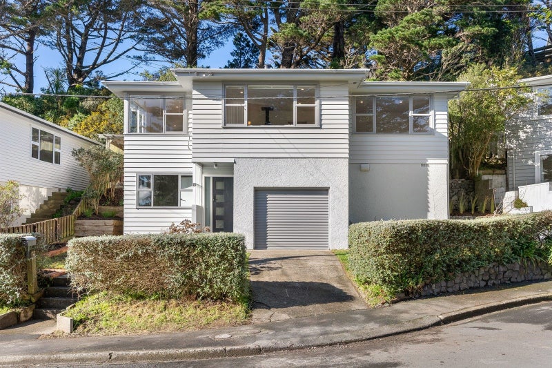 11 Lomond Street, Newlands, Wellington - Carousel 1
