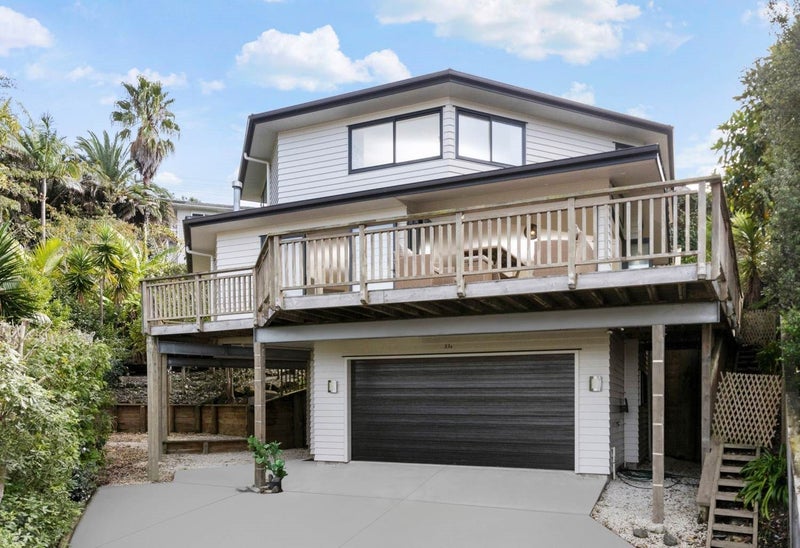33A Sequoia Place, Sunnynook, Auckland - Carousel 1