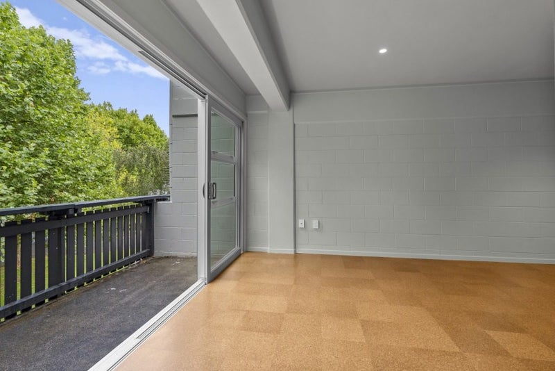 15/145 Howe Street, Freemans Bay, Auckland - Carousel 2