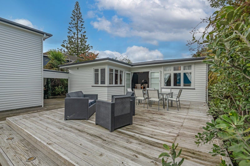 5 Featherston Street, Takaro, Palmerston North - Carousel 2