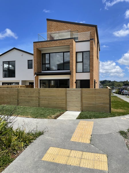 76 Tahetoka Street, Westgate, Auckland - Carousel 1