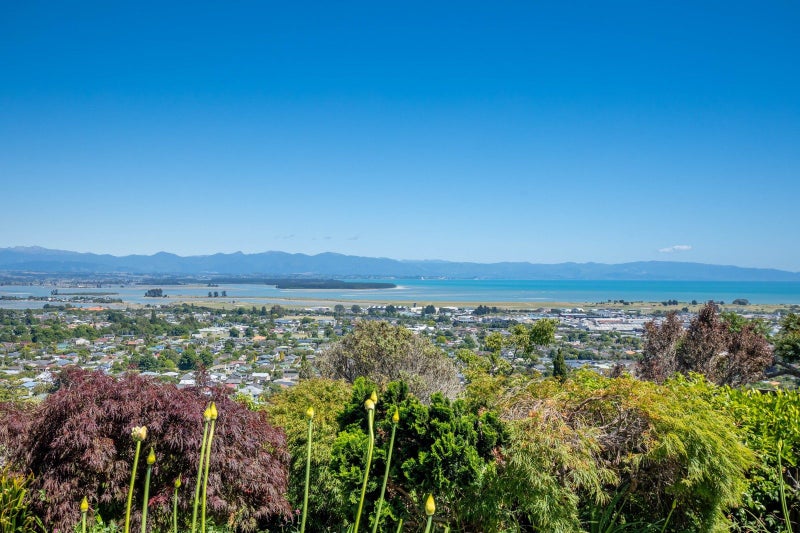 41 View Mount, Stoke, Nelson - Carousel 1