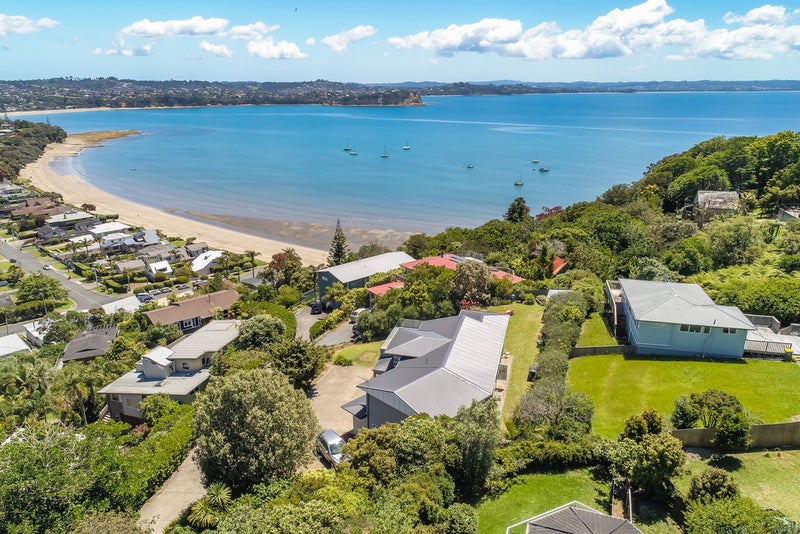 1114 Whangaparaoa Road, Tindalls Beach, Whangaparaoa - Carousel 26