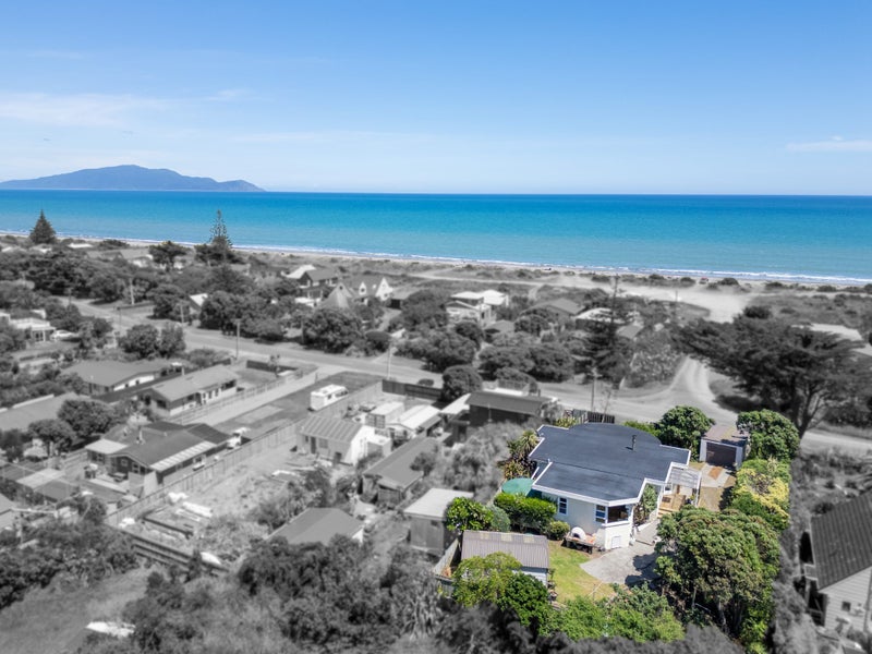 28 Rodney Avenue, Te Horo Beach - Carousel 2