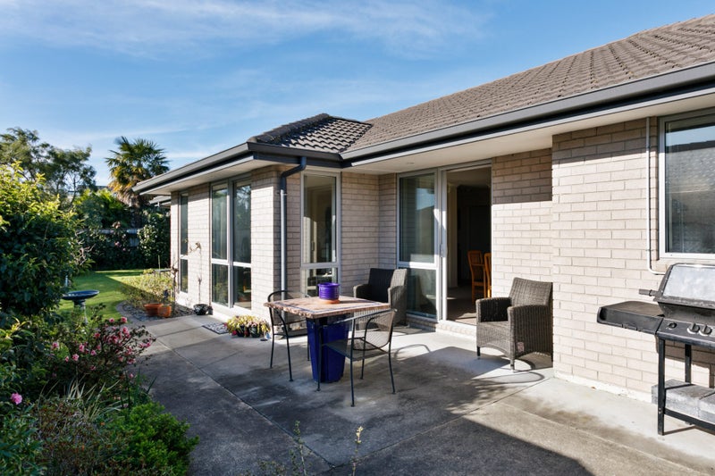 22 Sterling Park, Lytton West, Gisborne - Carousel 1