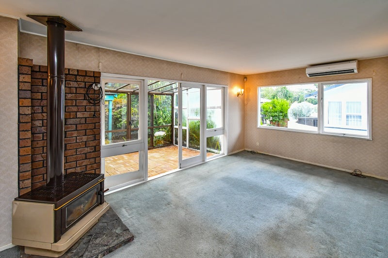 30 Juliet Avenue, Howick, Auckland - Carousel 1