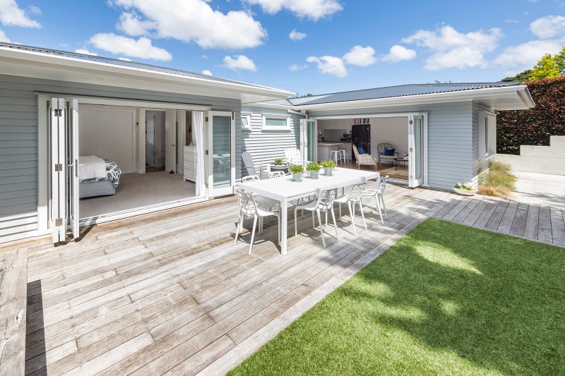 25 Combes Road, Remuera, Auckland - Carousel 2