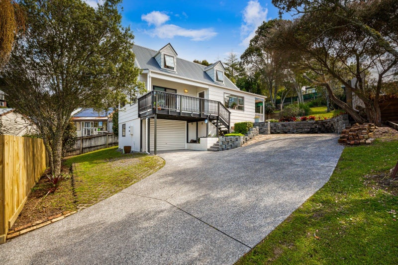 2/32 Palliser Lane, Browns Bay, Auckland - Carousel 1