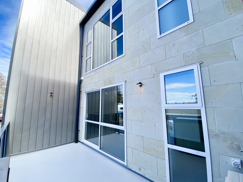 104/124 Commerce Street, Frankton, Hamilton - Carousel 2