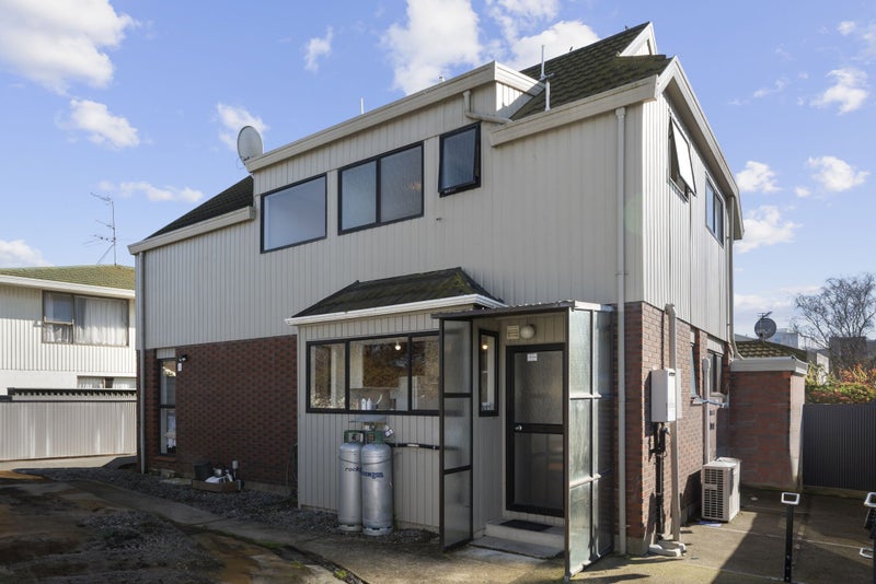 2/11 Siska Place, Upper Riccarton, Christchurch - Carousel 16