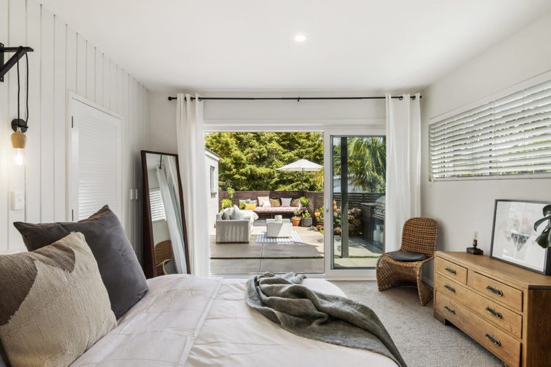 8 Willow Avenue, Birkenhead, Auckland - Carousel 2