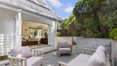 9 Cooper Street, Karori, Wellington - Carousel 1