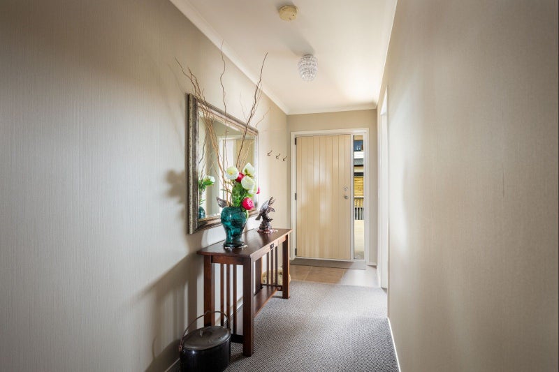 11F Lemont Place, Westown, New Plymouth - Carousel 2