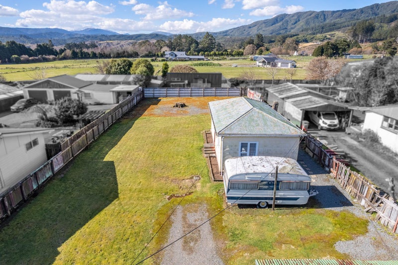 13 MacLaren Street, Maymorn, Upper Hutt - Carousel 1