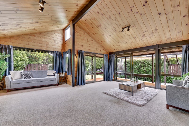 2/238 Estuary Road, South New Brighton, Christchurch - Carousel 2