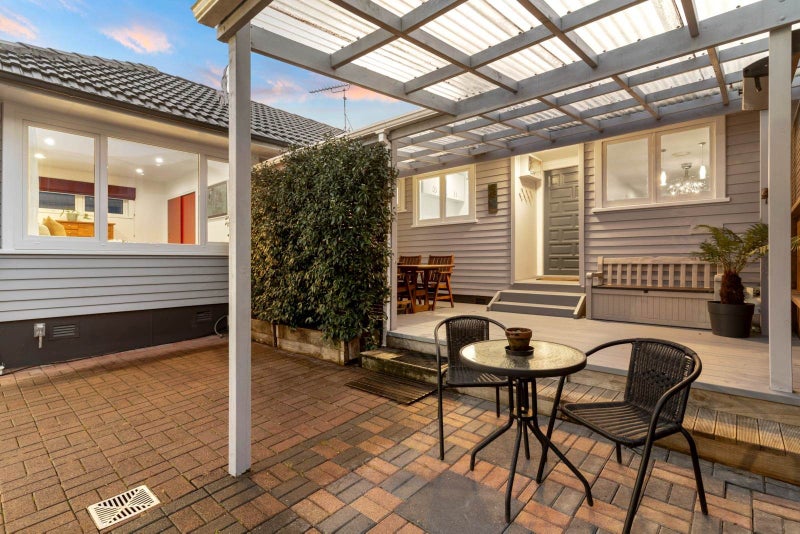 14 Mountbatten Avenue, Hillcrest, Auckland - Carousel 22