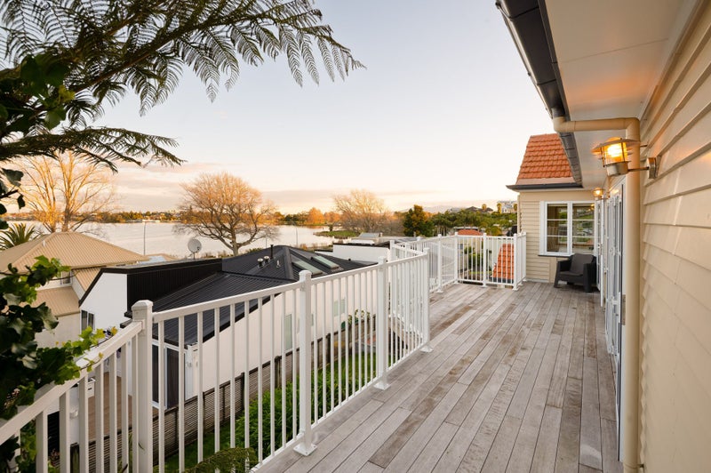 5 Fowlers Avenue, Frankton, Hamilton - Carousel 2