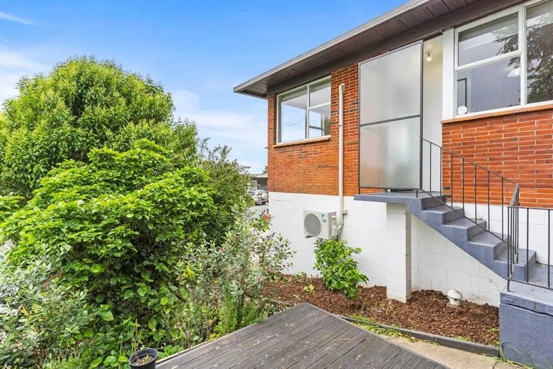 1/49 Simkin AV, Saint Johns, Auckland - Carousel 1