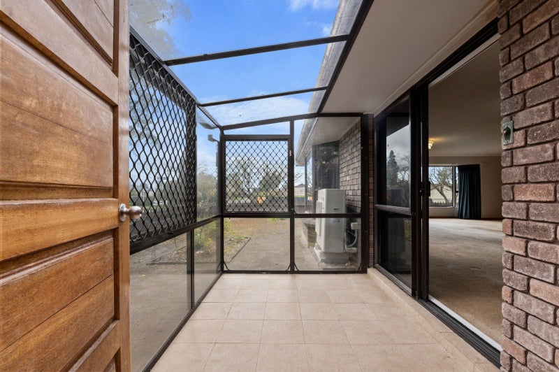 10 Kowhai Street, Glenholme, Rotorua - Carousel 2