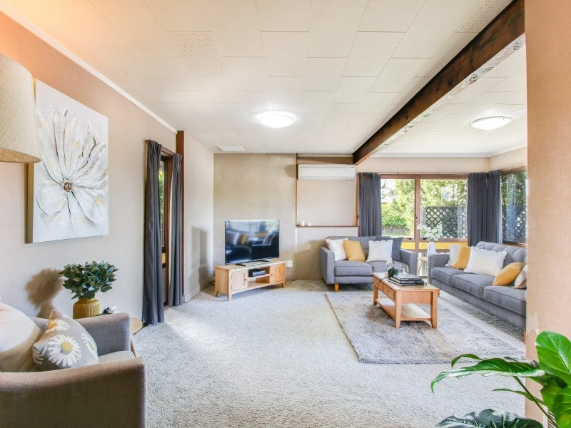 8 Sutherland Street, Tamatea, Napier - Carousel 2