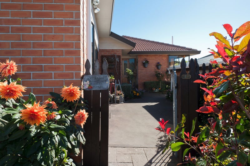 26 Shannon Place, Belfast, Christchurch - Carousel 2