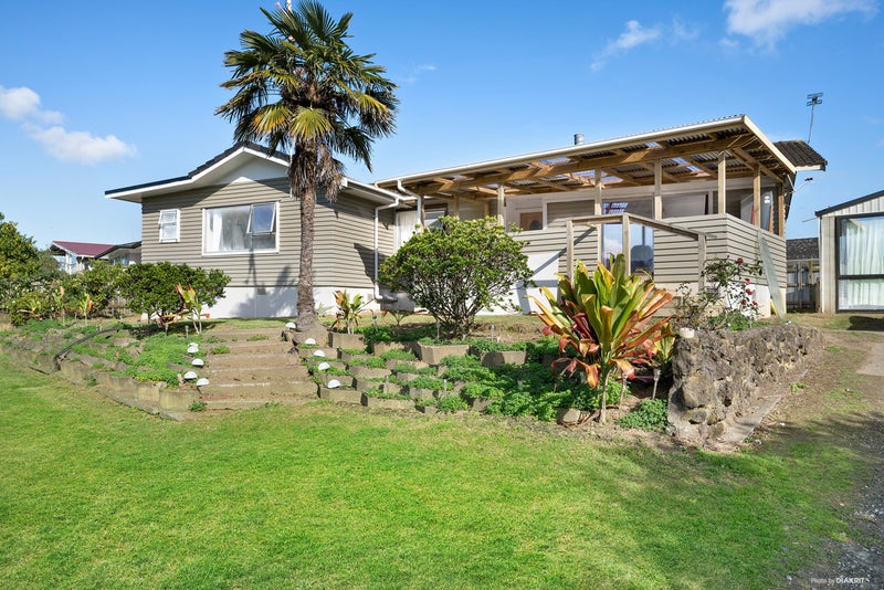 26 Mascot Avenue, Mangere, Auckland - Carousel 1