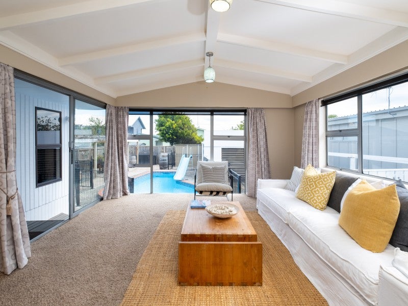 118 Charles Street, Westshore, Napier - Carousel 1