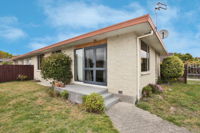 1 Hersham Place, Bromley, Christchurch - Carousel 1