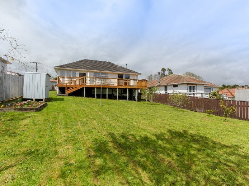 30 Parsons Street, Vogeltown, New Plymouth - Carousel 2