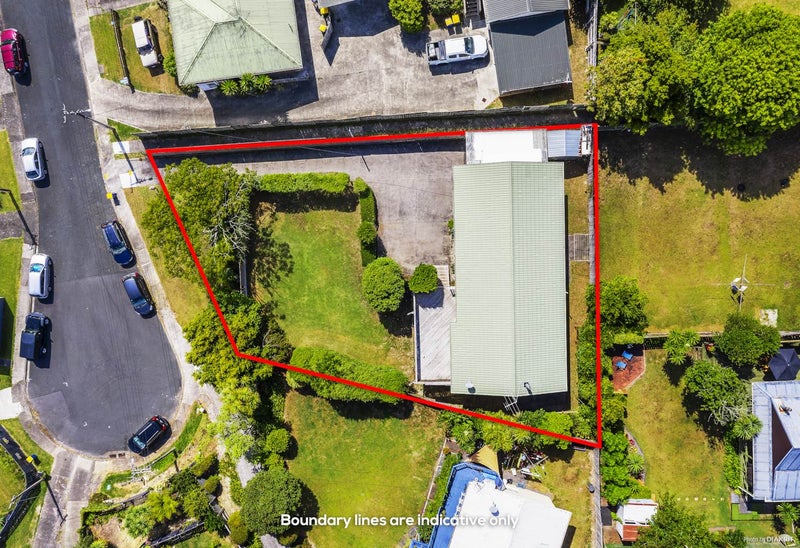 28 Drome View Place, Beach Haven, Auckland - Carousel 1
