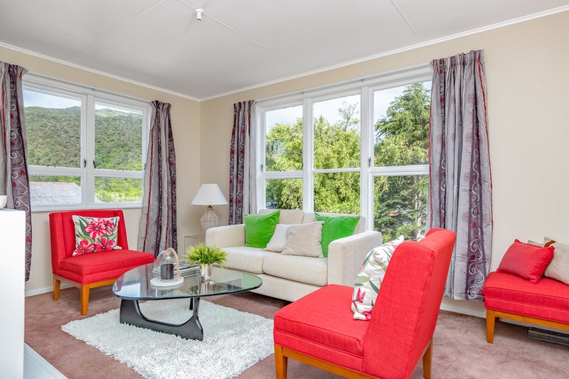 8 Parenga Street, Wainuiomata, Lower Hutt - Carousel 2