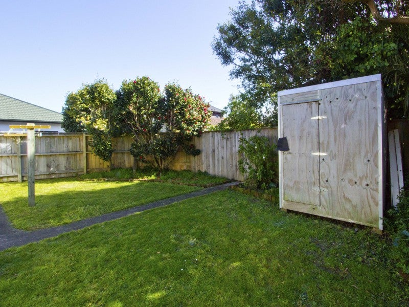 25 Ludlam Crescent, Woburn, Lower Hutt - Carousel 18
