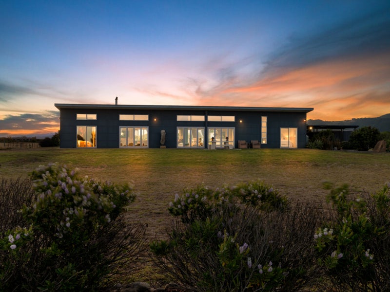 5 Bay End, Blenheim - Carousel 2