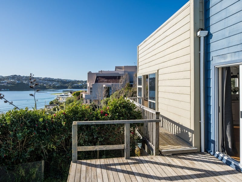 15 Paekakariki Hill Road, Porirua - Carousel 2