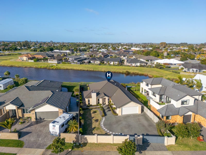 150 Oriental Parade, Papamoa Beach, Papamoa - Carousel 1