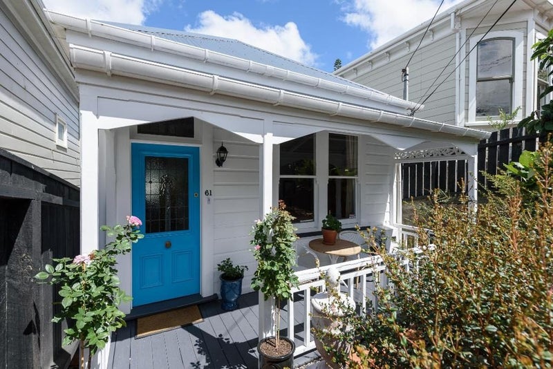 61 Te Wharepouri Street, Berhampore, Wellington - Carousel 1