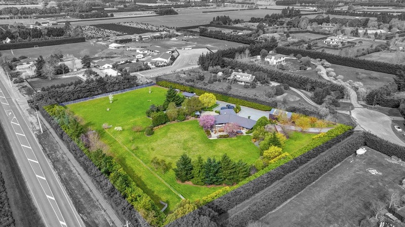 32 Peacock Place, Rangiora - Carousel 2