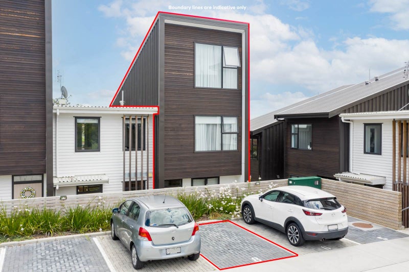 8/15 Chivalry Road, Glenfield, Auckland - Carousel 2
