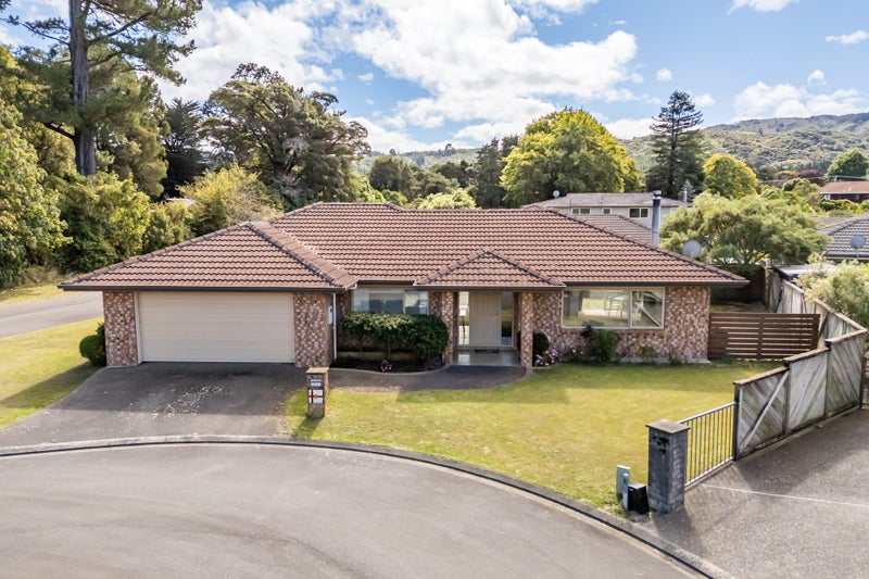 8 Beechwood Way, Te Marua, Upper Hutt - Carousel 2