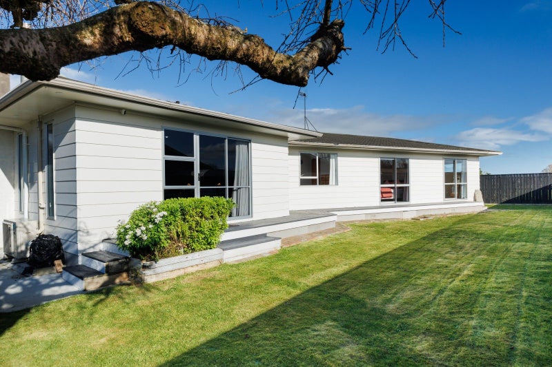 28 Cascade Crescent, Westbrook, Palmerston North - Carousel 1